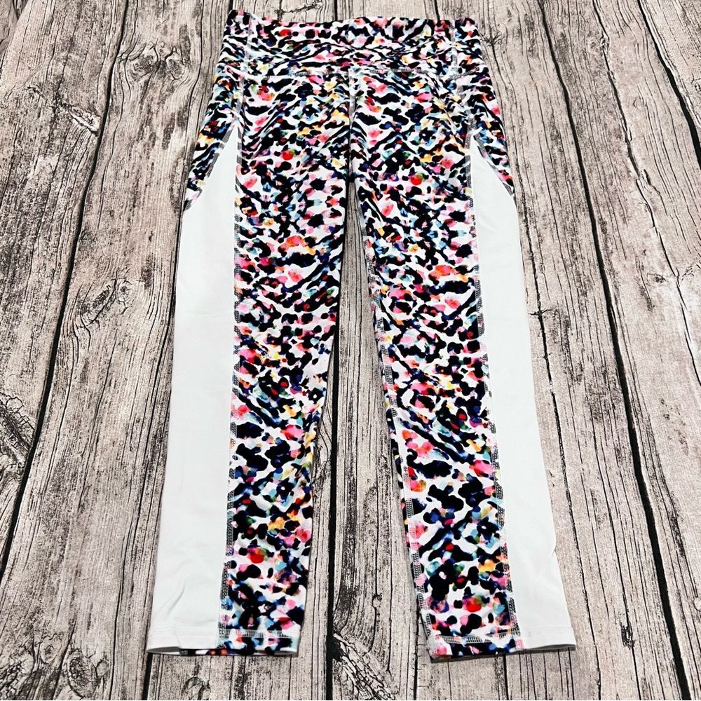 Gorgeous Athleta watercolor cropped leggings size XS